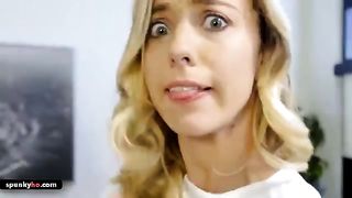 Пока пастырь молиться, его ученик трахает мокрую монашку на стуле