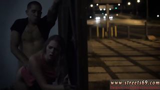 Мужик снял на улице шлюшку и отодрал во все дырочки в переулке